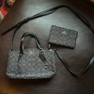 Coach crossbody bag and matching wristlet